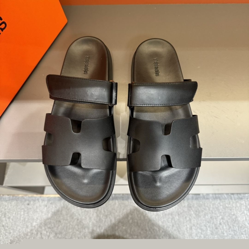 H**mes slippers